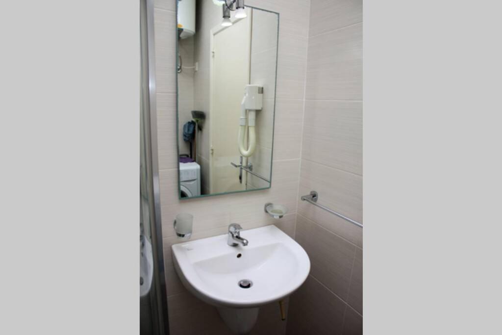 Fiesta Apartment Seaview 멜리에하 외부 사진