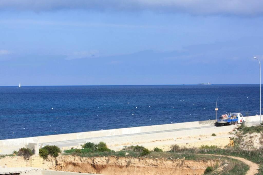 Fiesta Apartment Seaview 멜리에하 외부 사진